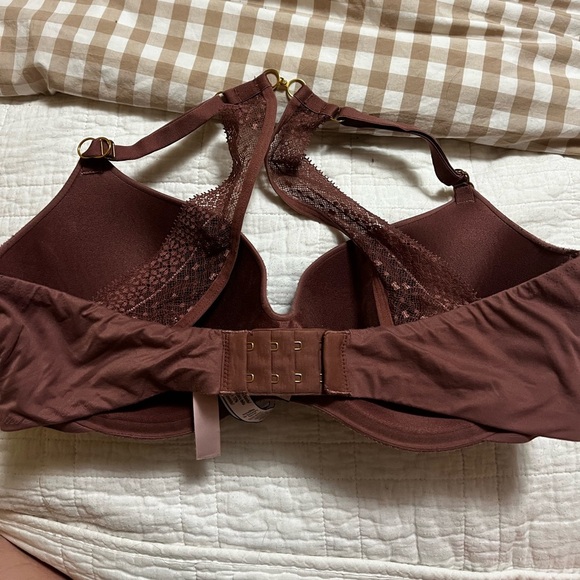 Victoria's Secret Mauve Incredible Bra with Adjustable Straps 34DD - Picture 2 of 3